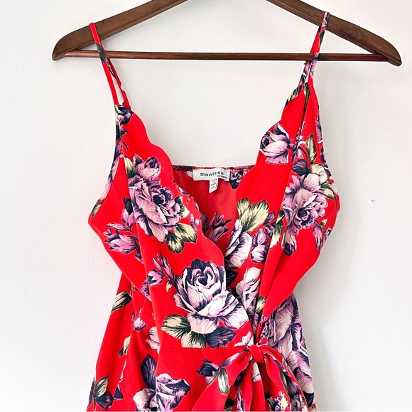 Monteau Los Angeles Red Floral Wrap Mini Dress Size Medium - Picture 9 of 12